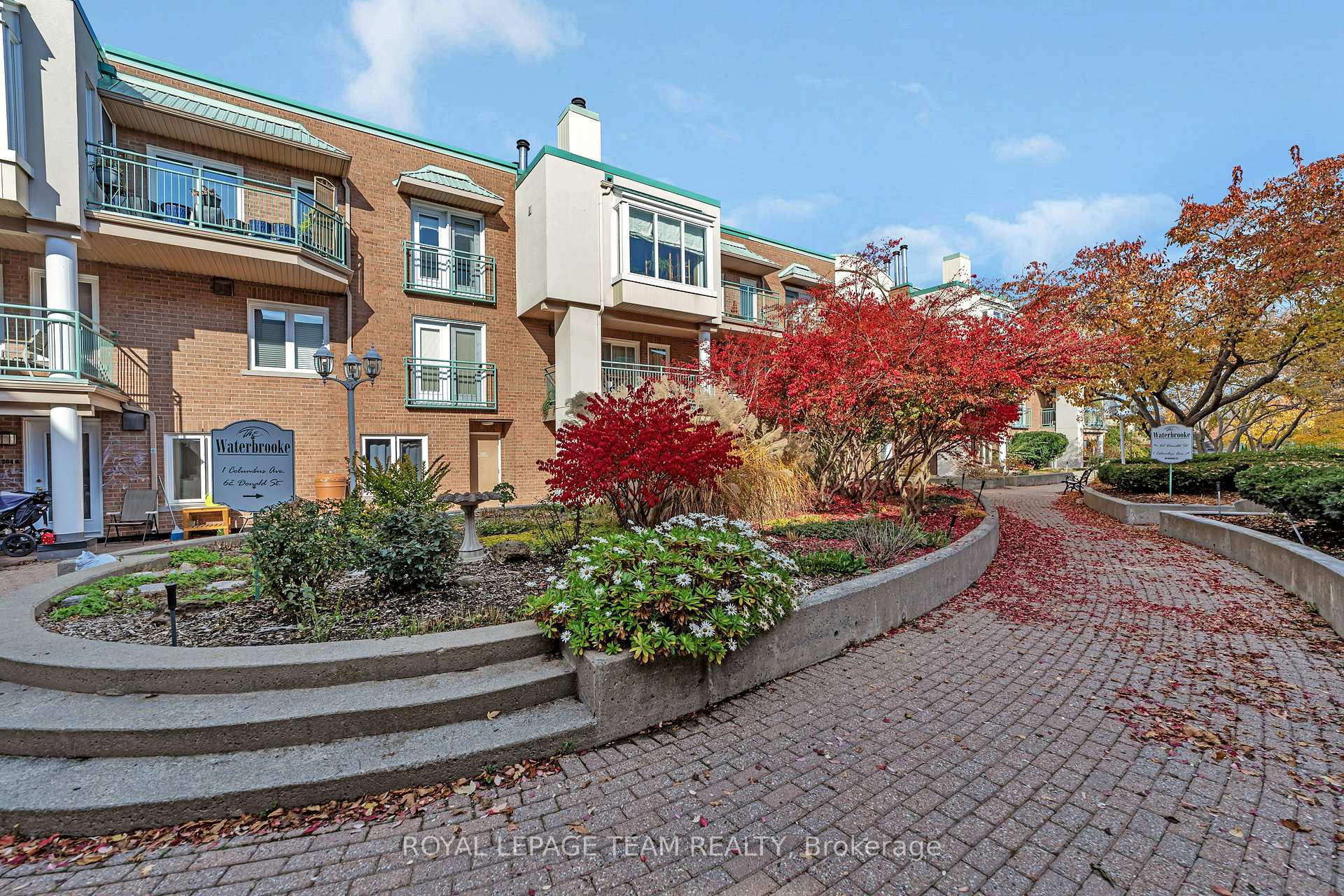 Photo 2 of Unit 404C, 997 North River Road, Ottawa, Overbrook — HOMEH