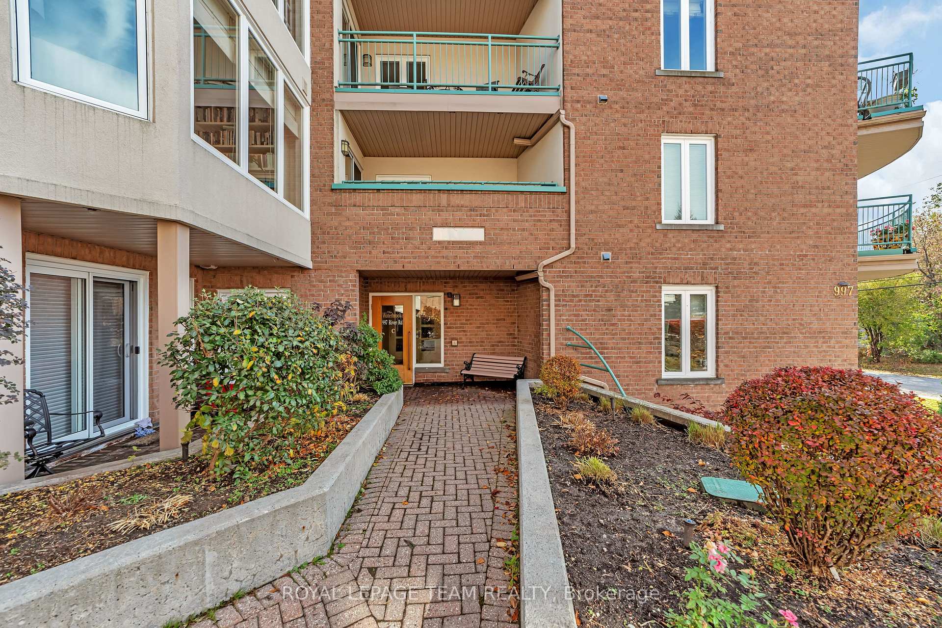 Photo 3 of Unit 404C, 997 North River Road, Ottawa, Overbrook — HOMEH