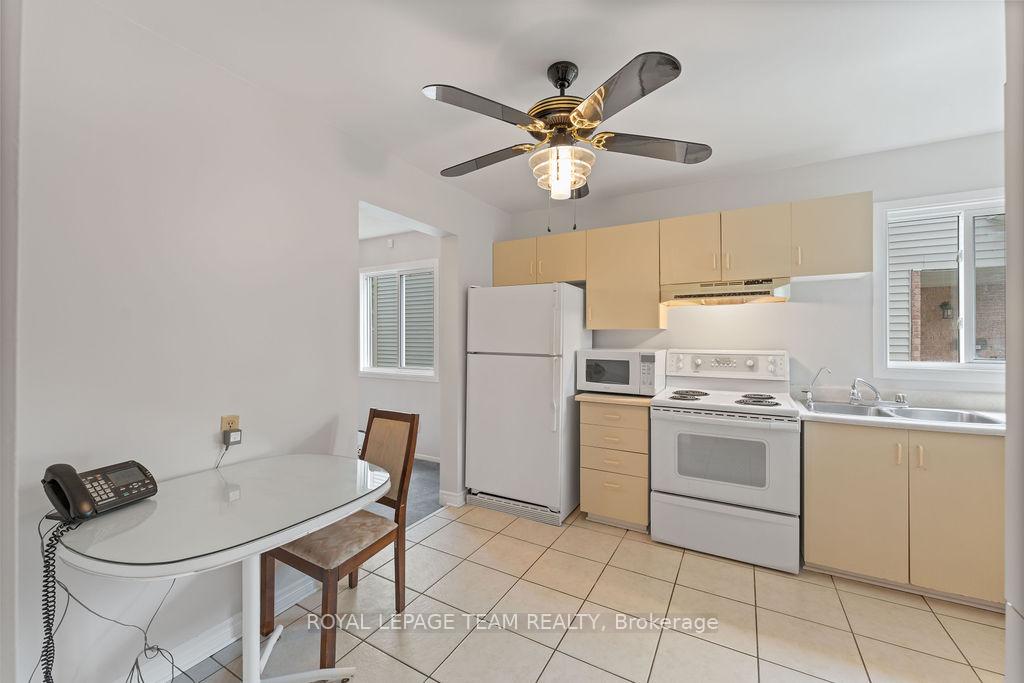 Photo 6 of 1073 Ewing Street, Ottawa, Hunt Club Park — HOMEH