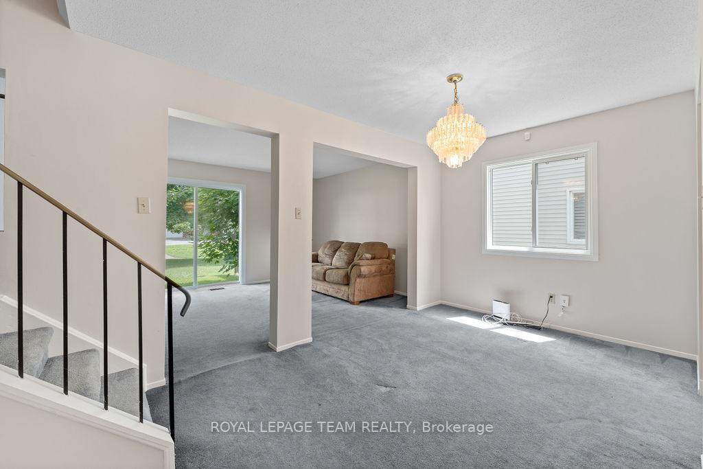 Photo 12 of 1073 Ewing Street, Ottawa, Hunt Club Park — HOMEH