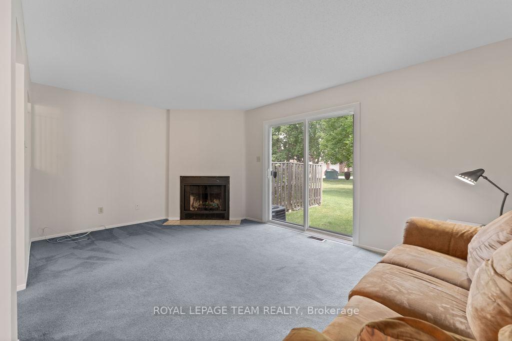 Photo 14 of 1073 Ewing Street, Ottawa, Hunt Club Park — HOMEH
