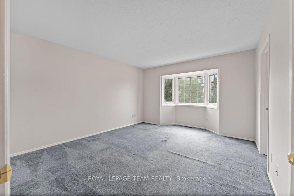 Photo 20 of 1073 Ewing Street, Ottawa, Hunt Club Park — HOMEH