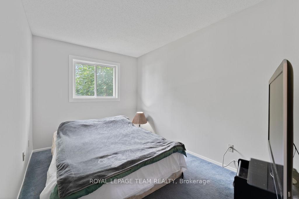 Photo 26 of 1073 Ewing Street, Ottawa, Hunt Club Park — HOMEH