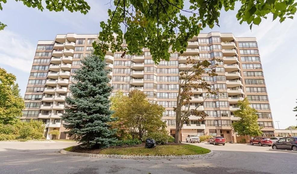 Photo 4 of Unit 823, 25 Austin Drive, Markham, Markville — HOMEH