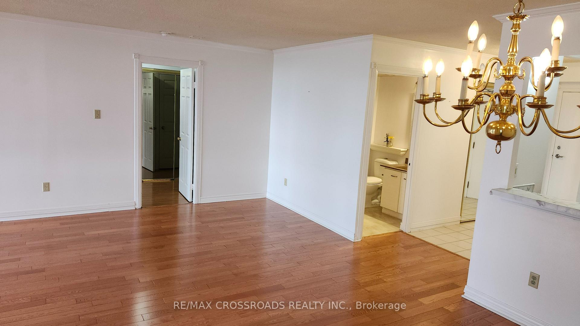 Photo 12 of Unit 823, 25 Austin Drive, Markham, Markville — HOMEH