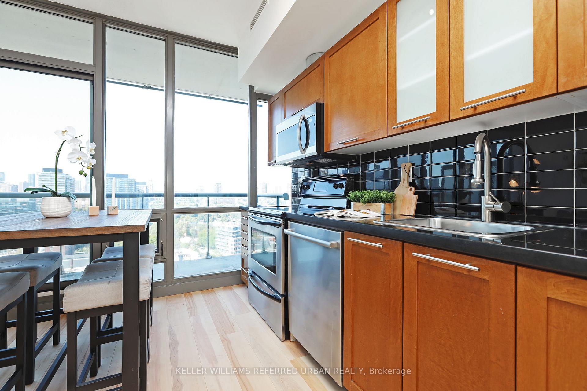 Photo 6 of Unit 1801, 33 Mill Street, Toronto, Waterfront Communities — HOMEH