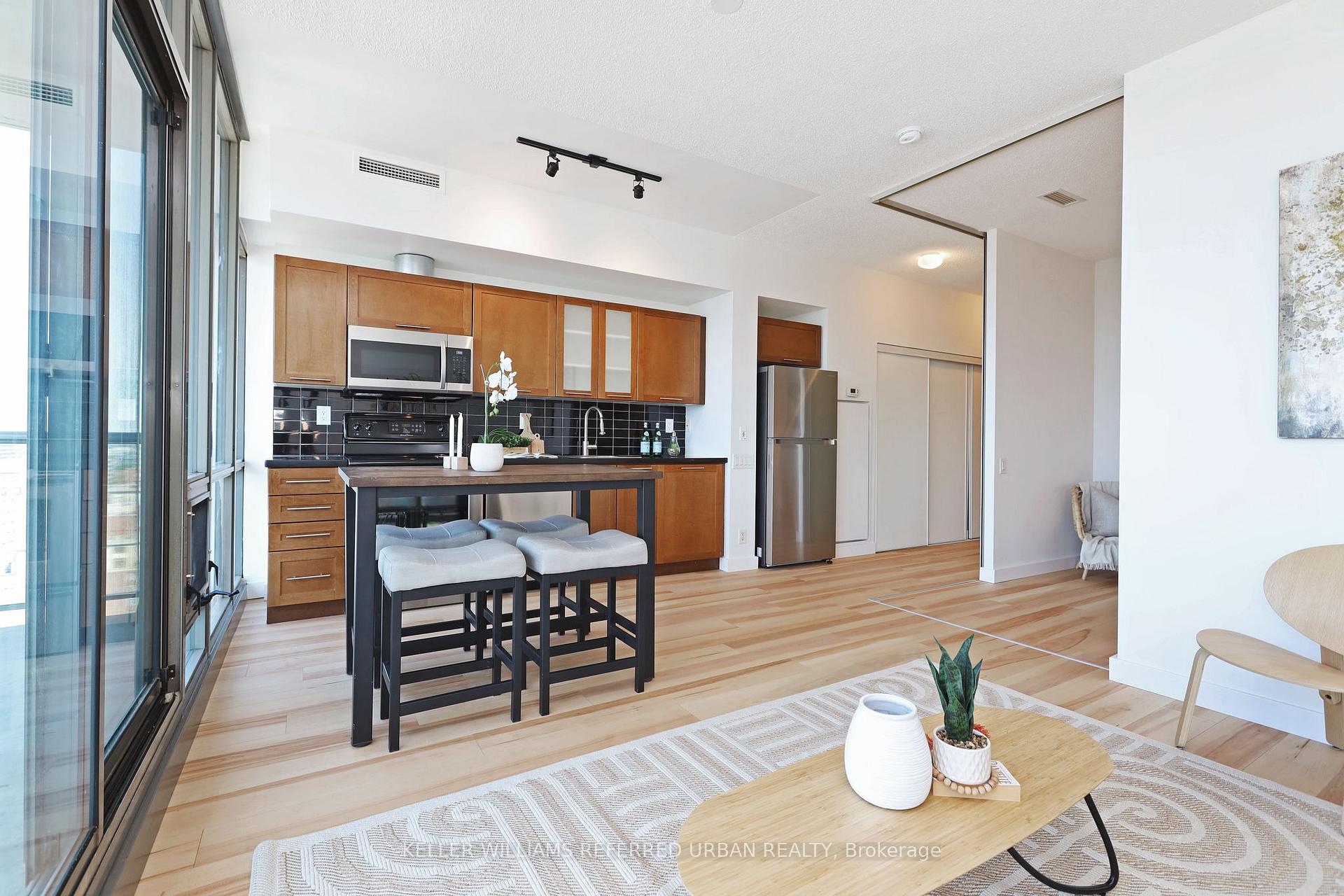 Photo 10 of Unit 1801, 33 Mill Street, Toronto, Waterfront Communities — HOMEH