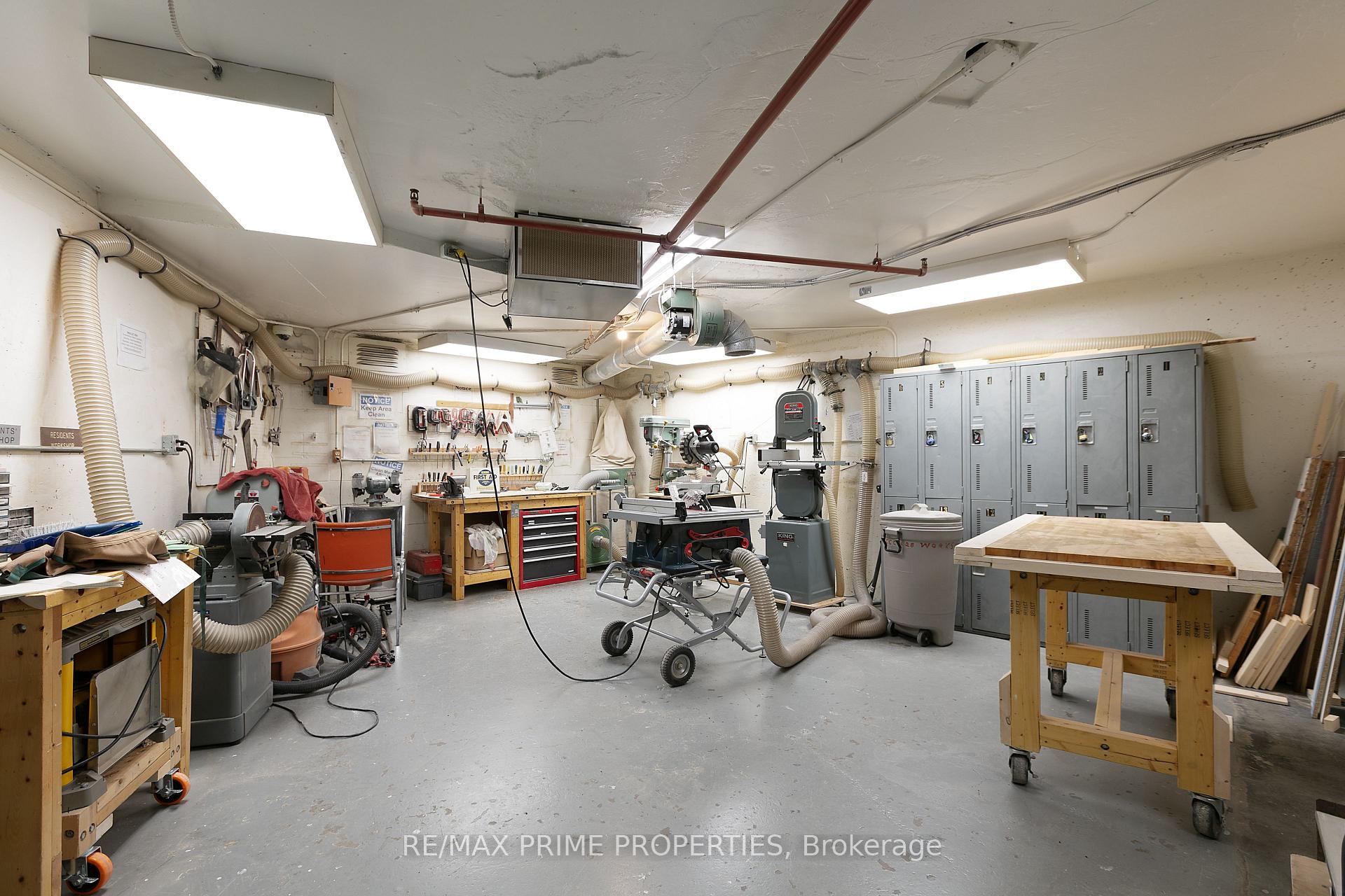 Front of Unit 1603, 1081 Ambleside Drive