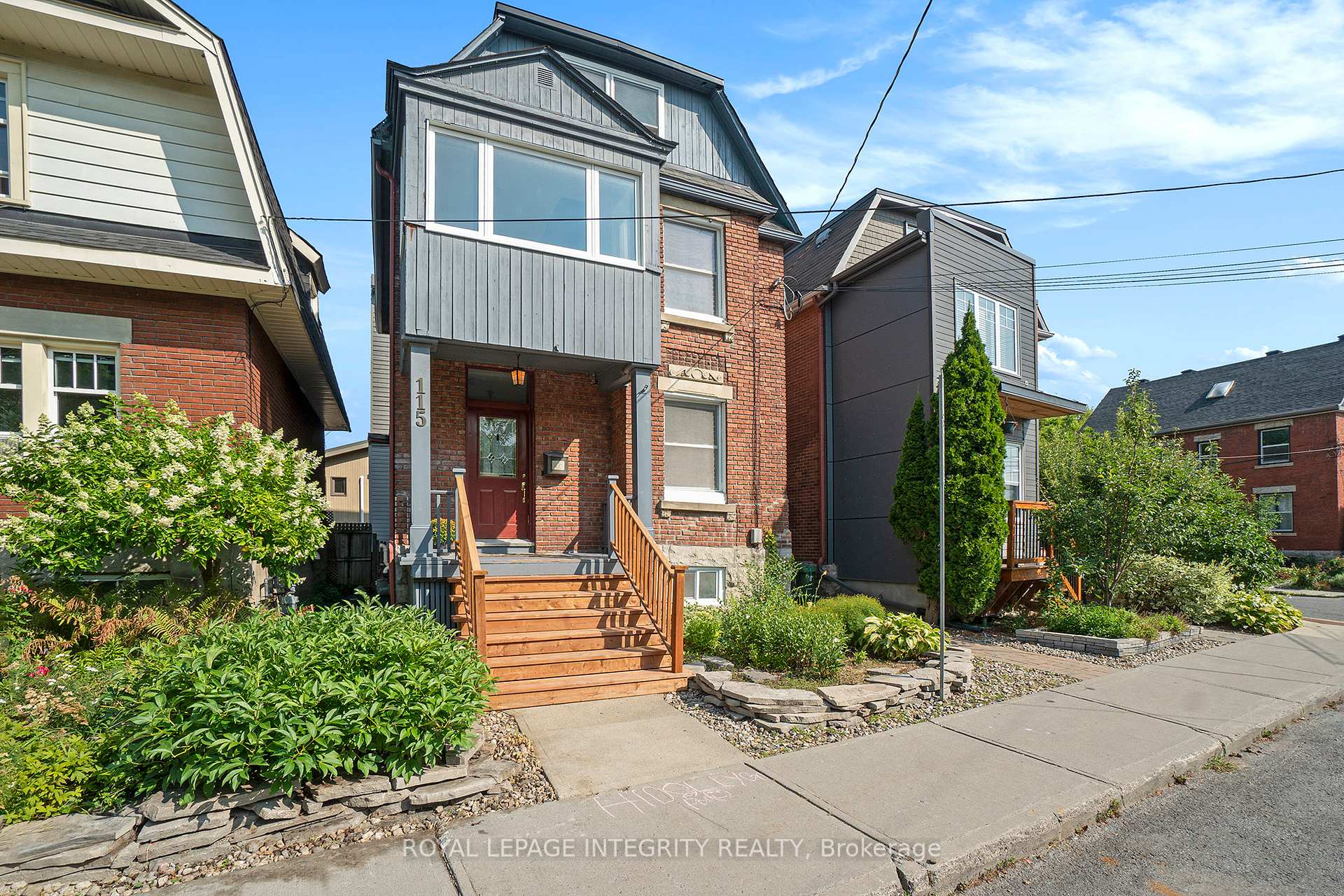 Front of 115 Springhurst Avenue