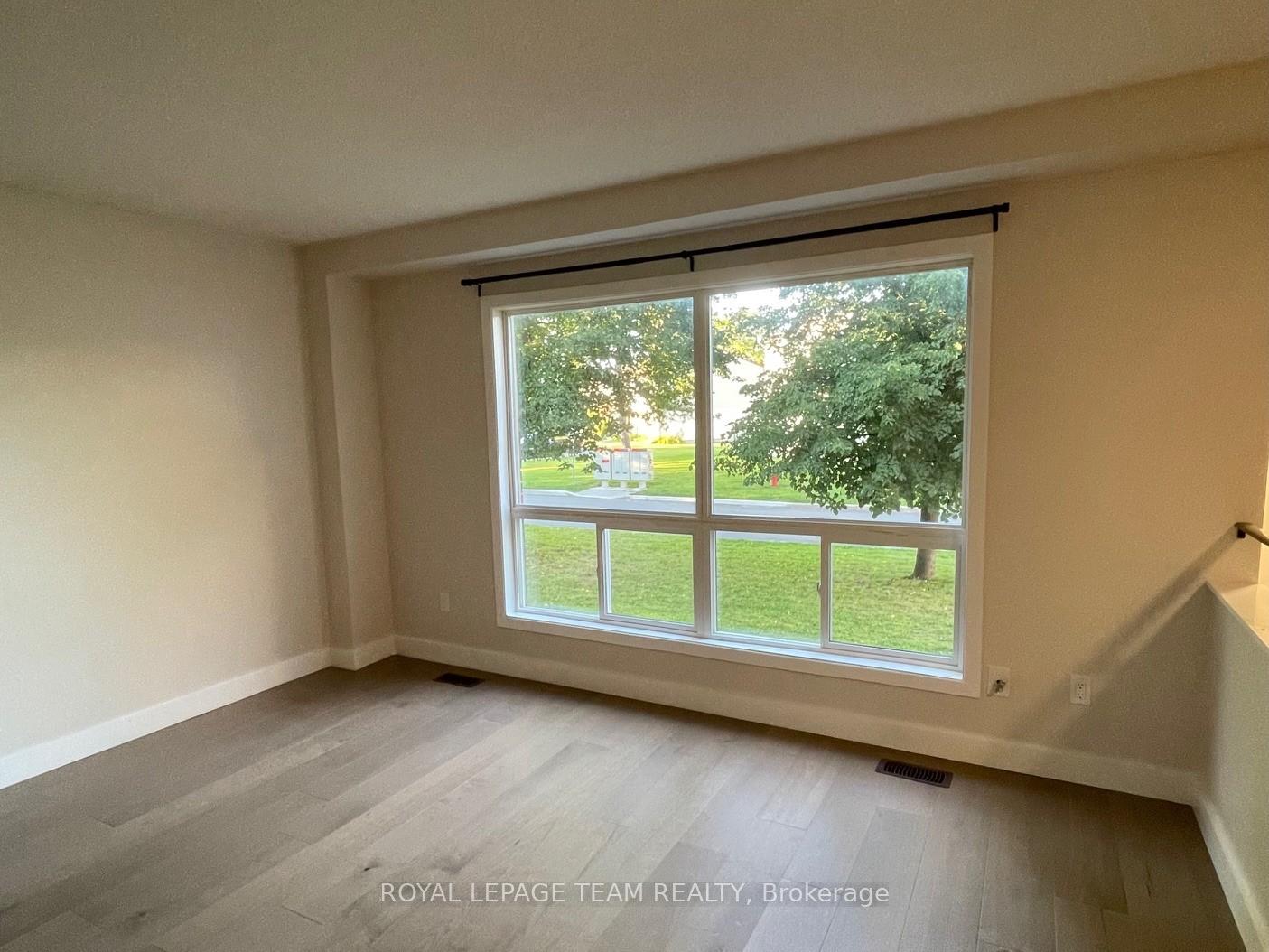 Photo 3 of Unit A, 41 Forester Crescent, Ottawa, Westcliffe Estates — HOMEH
