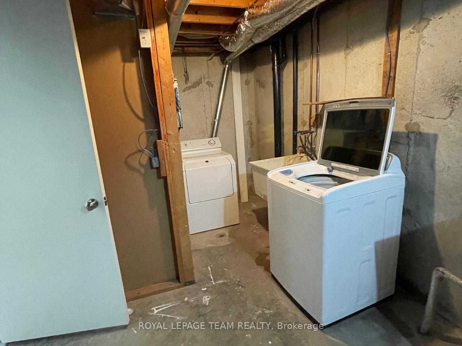 Photo 13 of Unit A, 41 Forester Crescent, Ottawa, Westcliffe Estates — HOMEH