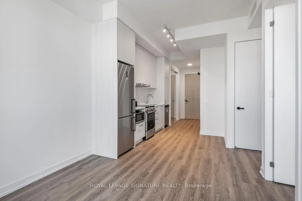 Photo 4 of Unit 3201, 195 Commerce Street, Vaughan, Vaughan Corporate Centre — HOMEH