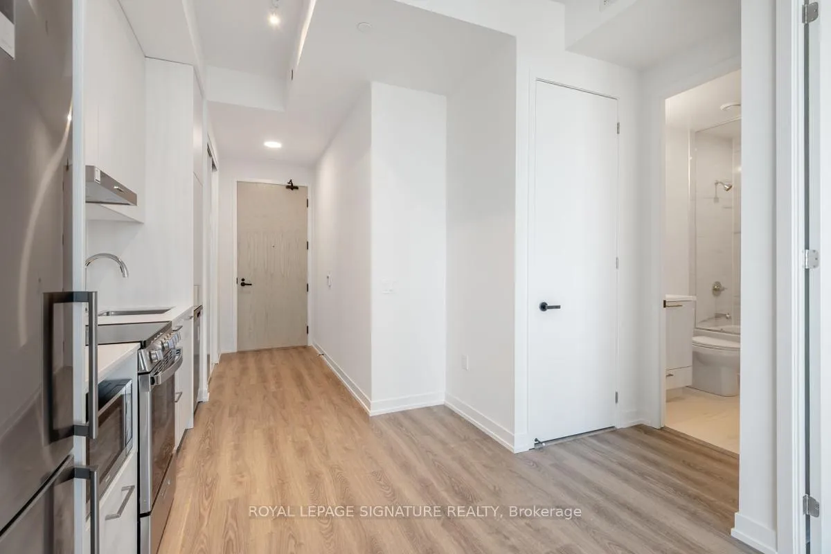 Photo 8 of Unit 3201, 195 Commerce Street, Vaughan, Vaughan Corporate Centre — HOMEH