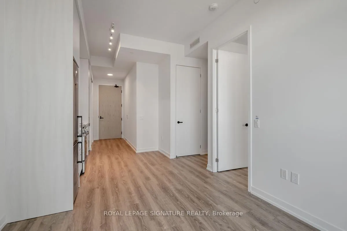 Photo 10 of Unit 3201, 195 Commerce Street, Vaughan, Vaughan Corporate Centre — HOMEH