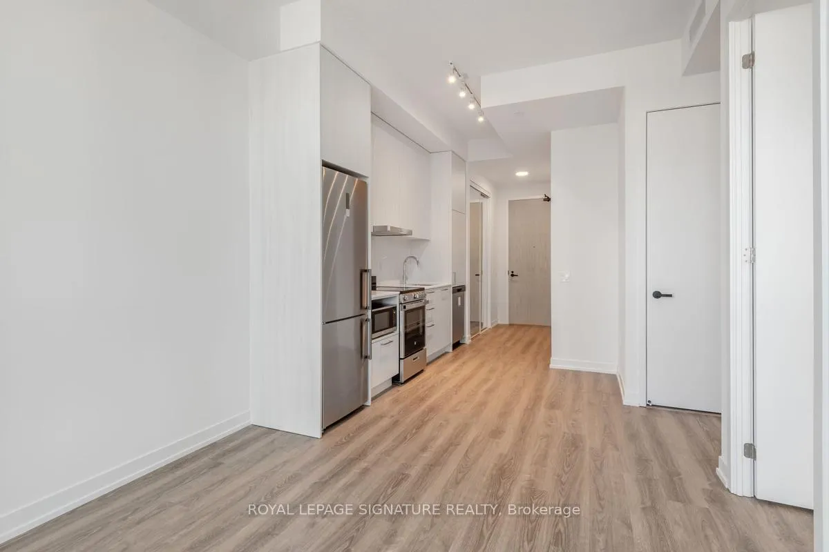 Photo 11 of Unit 3201, 195 Commerce Street, Vaughan, Vaughan Corporate Centre — HOMEH