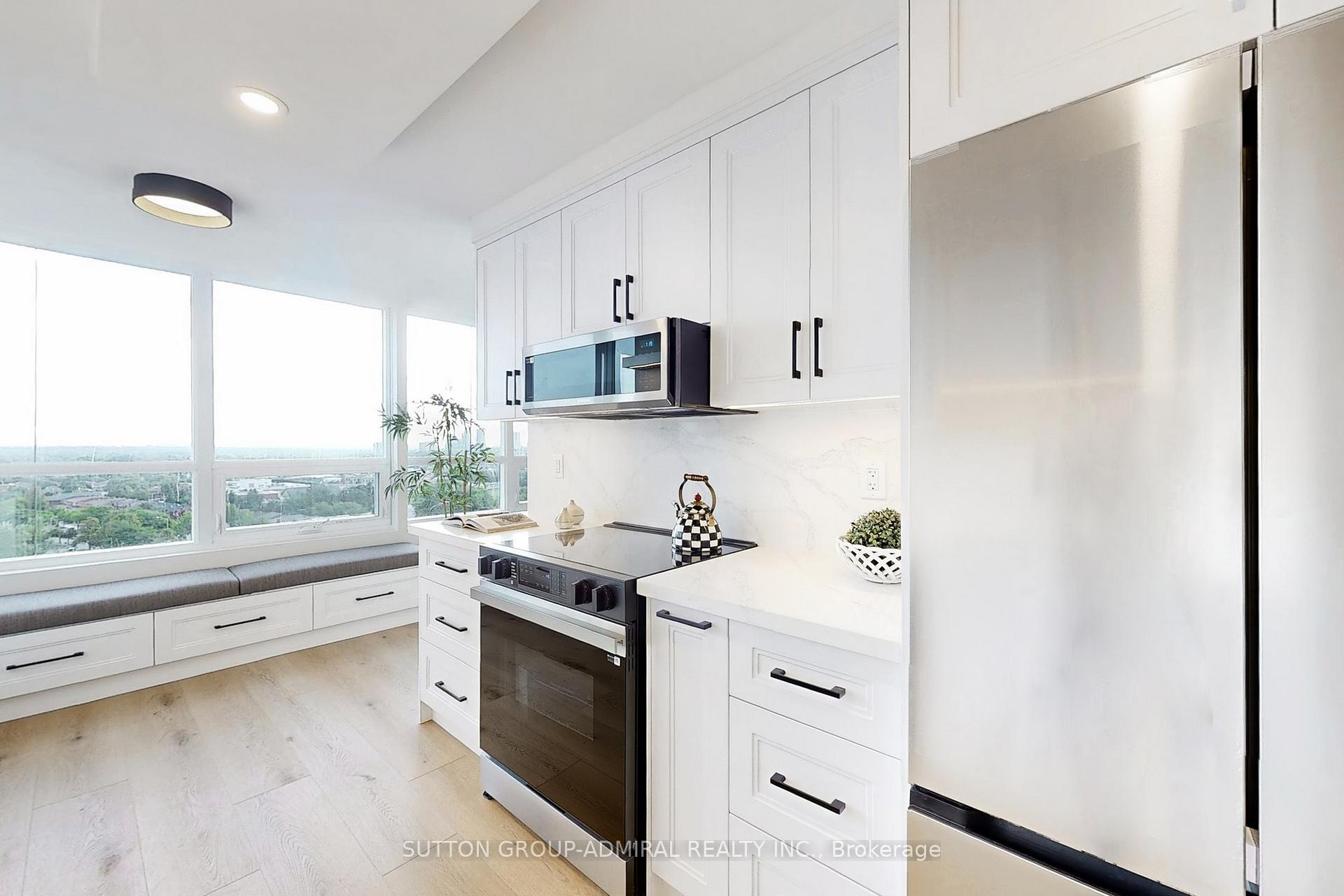 Photo 7 of Unit 901, 7601 Bathurst Street, Vaughan, Crestwood-Springfarm-Yorkhill — HOMEH