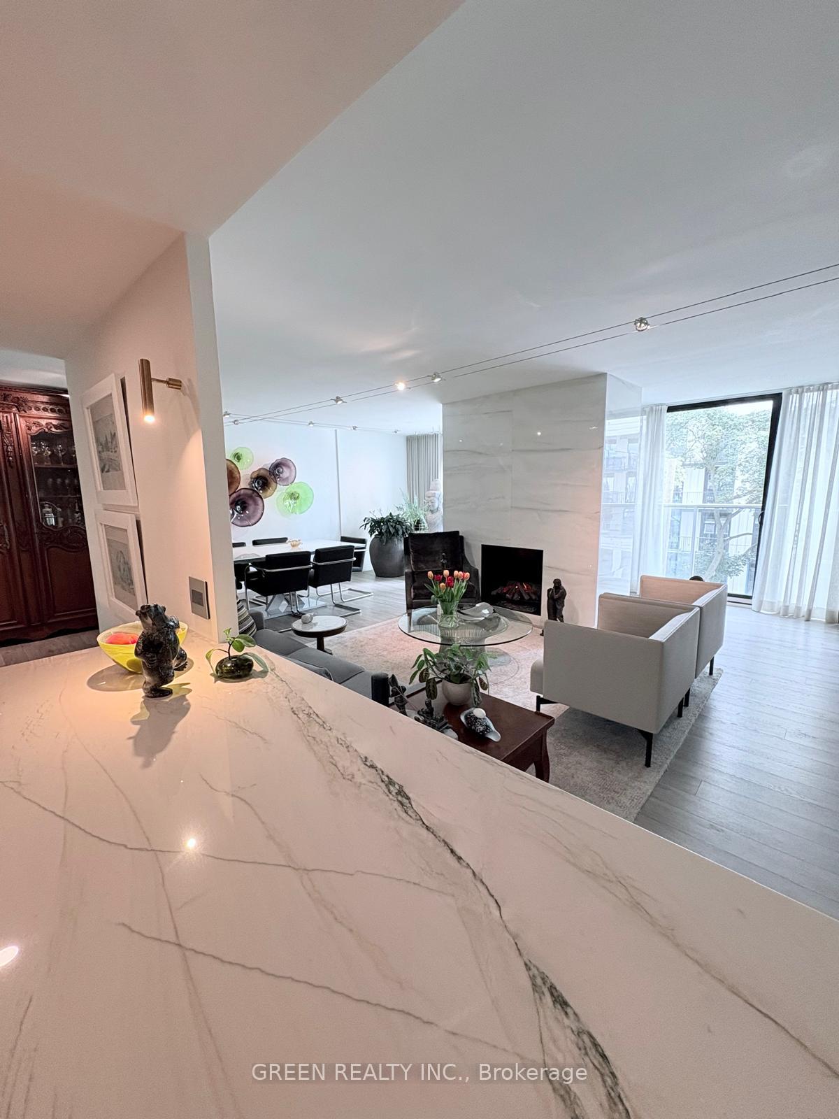 Photo 6 of Unit 502, 70 Montclair Avenue, Toronto, Forest Hill South — HOMEH