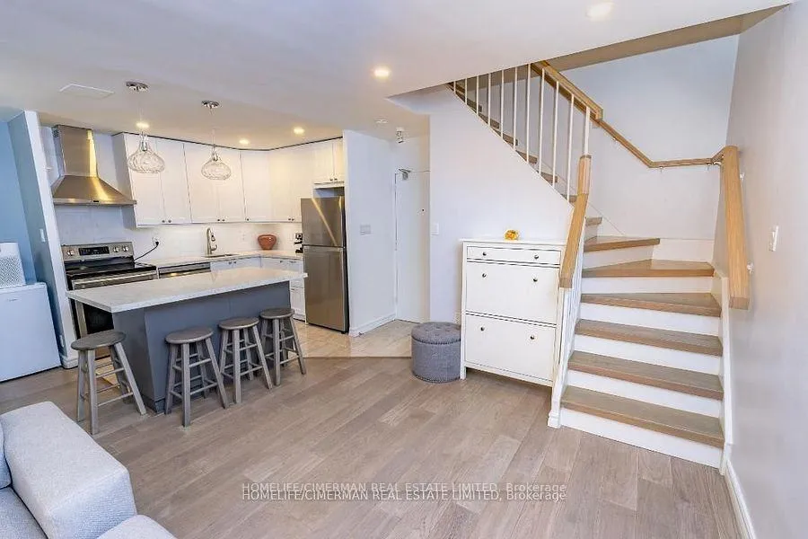Photo 4 of Unit 260, 16 Elgin Street, Markham, Thornhill — HOMEH