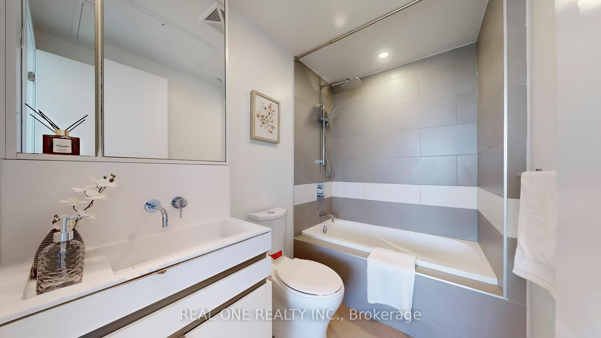 Photo 22 of Unit 3202, 197 Yonge Street, Toronto, Church-Yonge Corridor — HOMEH