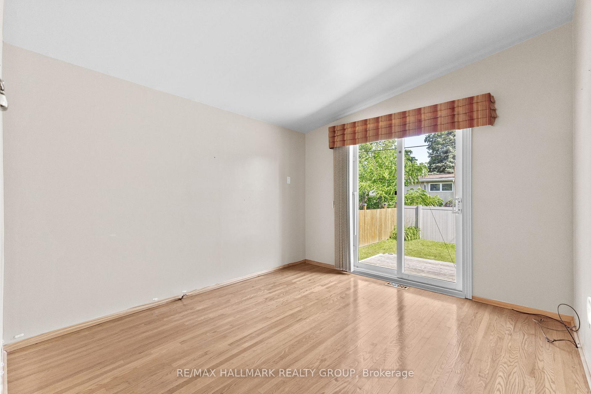 Photo 25 of 2234 Bingham Street, Ottawa, Elmvale Acres/Urbandale — HOMEH