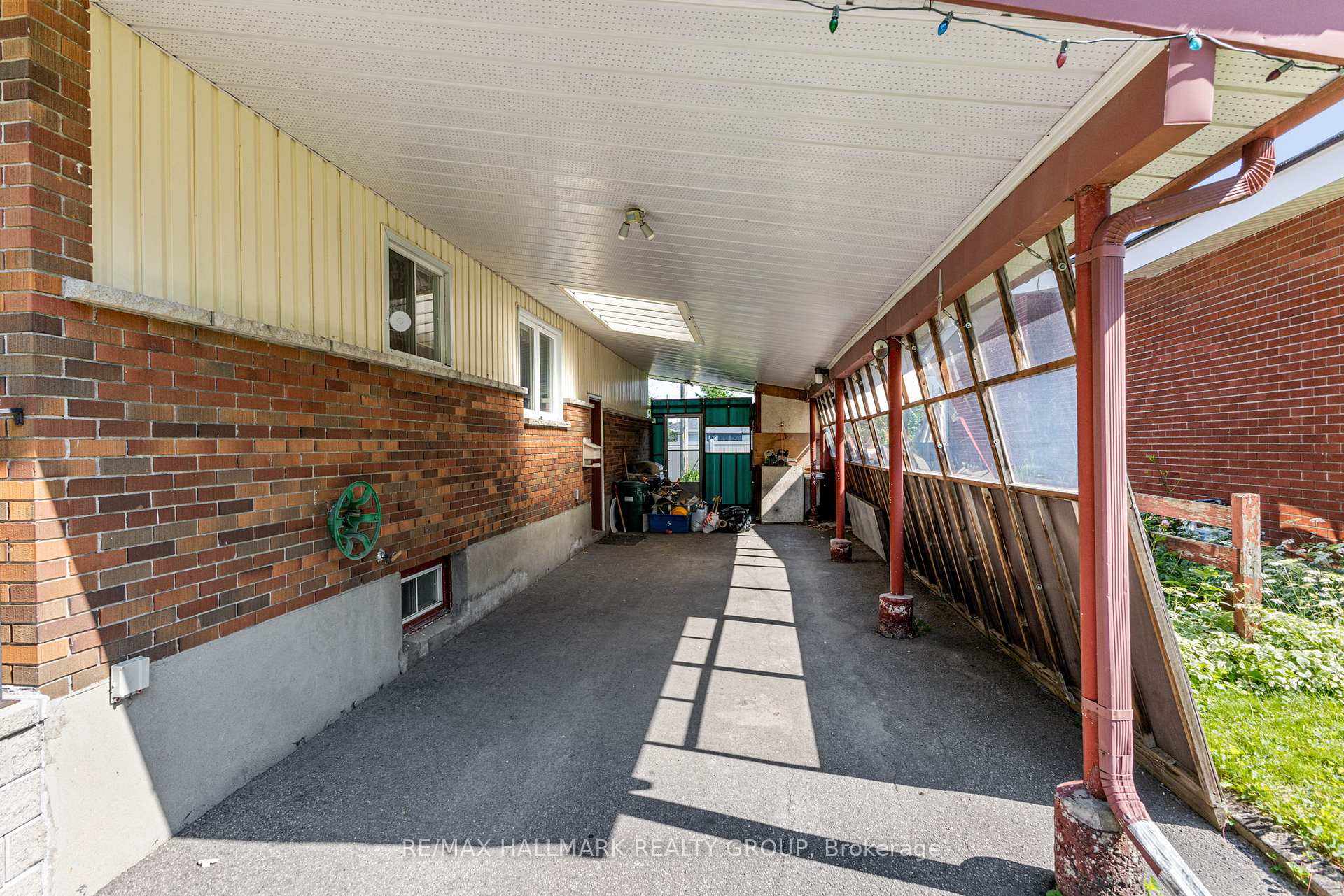 Photo 39 of 2234 Bingham Street, Ottawa, Elmvale Acres/Urbandale — HOMEH