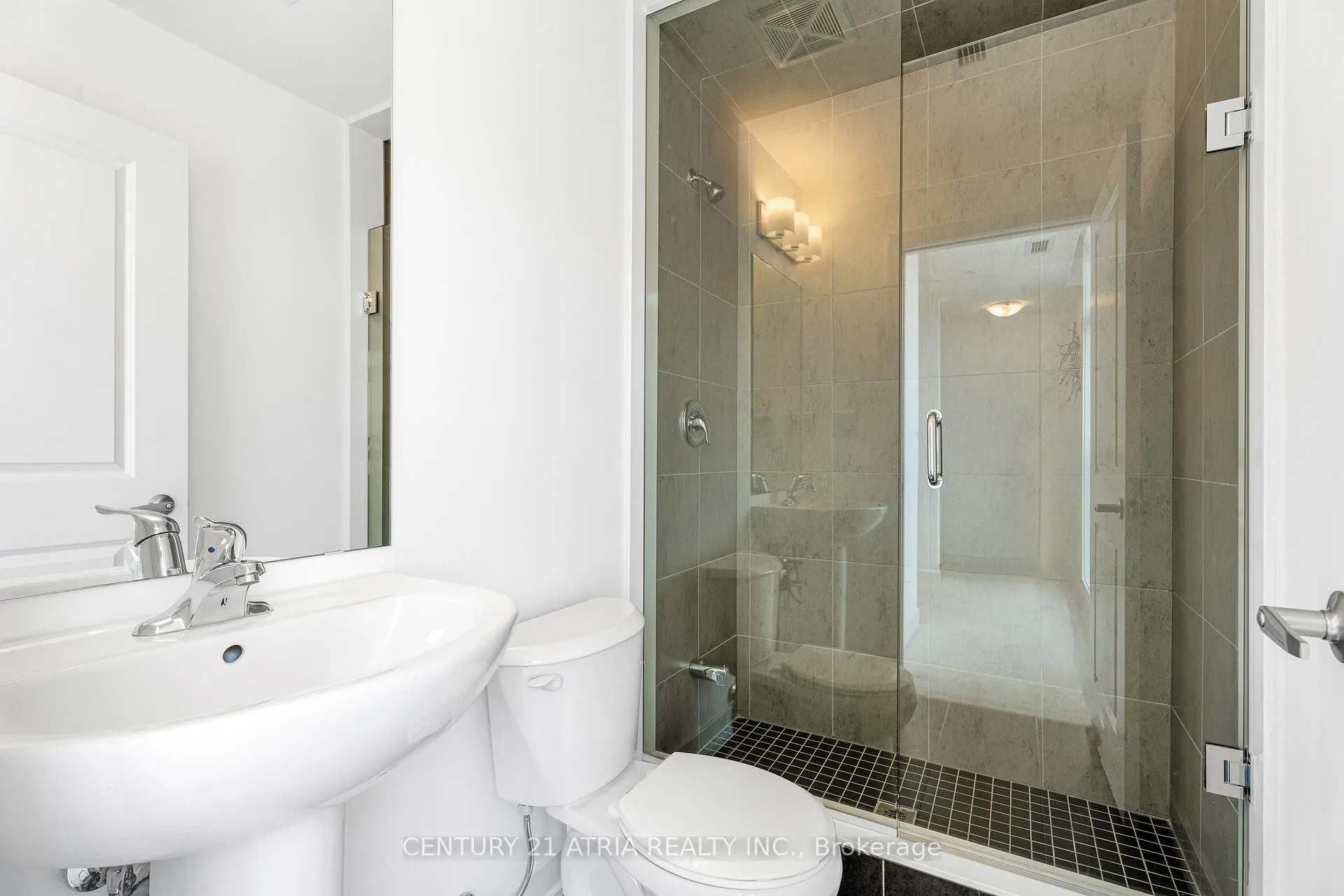 Photo 20 of Unit 3, 188 Angus Drive, Ajax, Central — HOMEH