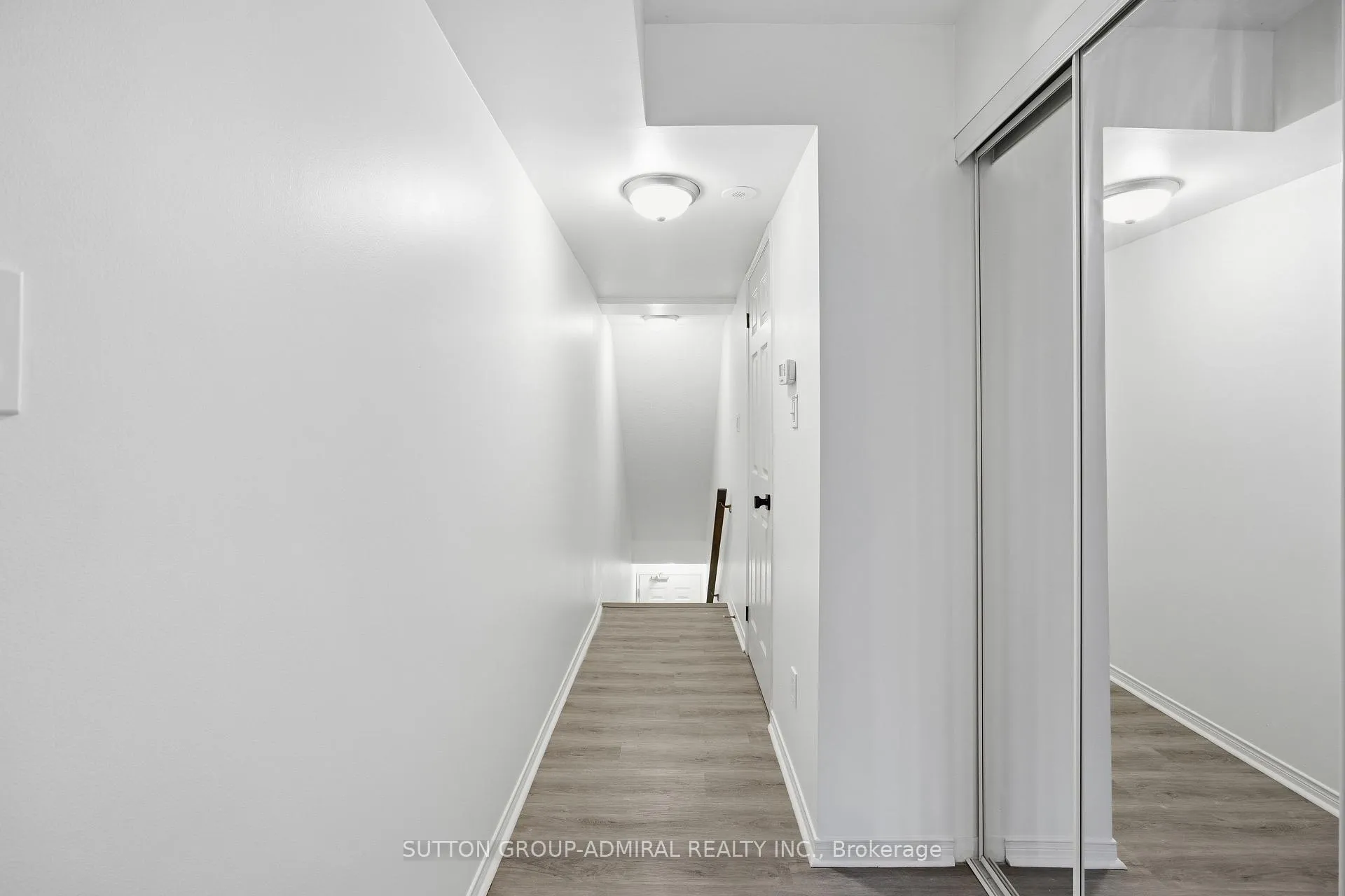 Photo 4 of Unit 216, 308 John Street, Markham, Aileen-Willowbrook — HOMEH