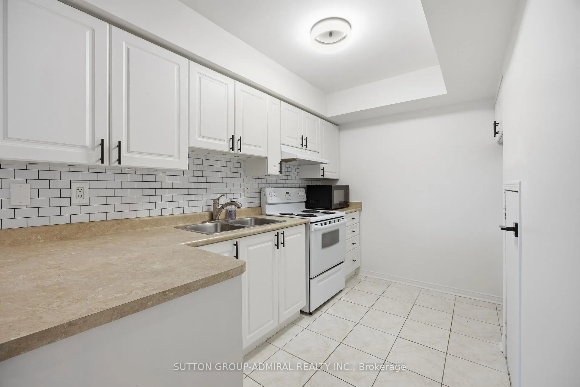 Photo 11 of Unit 216, 308 John Street, Markham, Aileen-Willowbrook — HOMEH