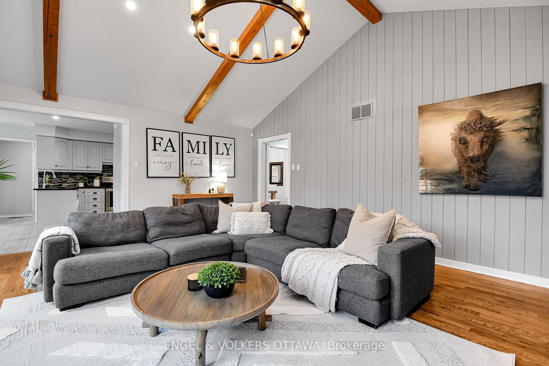 Photo 9 of 102 Delaney Drive, Ottawa, Huntley Ward (South West) — HOMEH