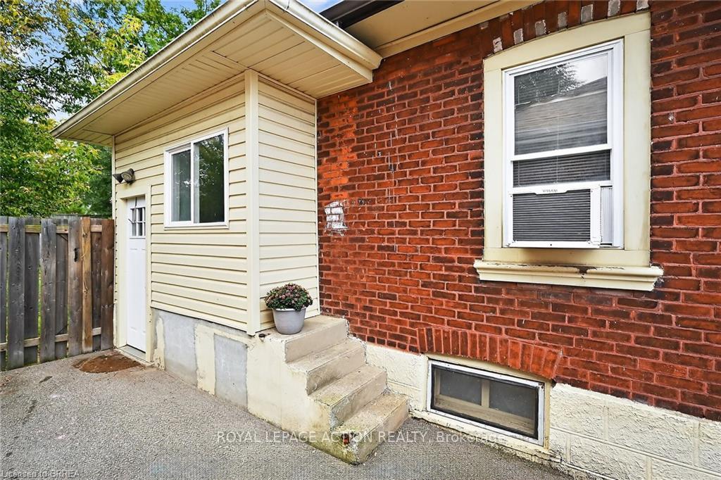 Photo 25 of 99 Maitland Street, Brantford — HOMEH