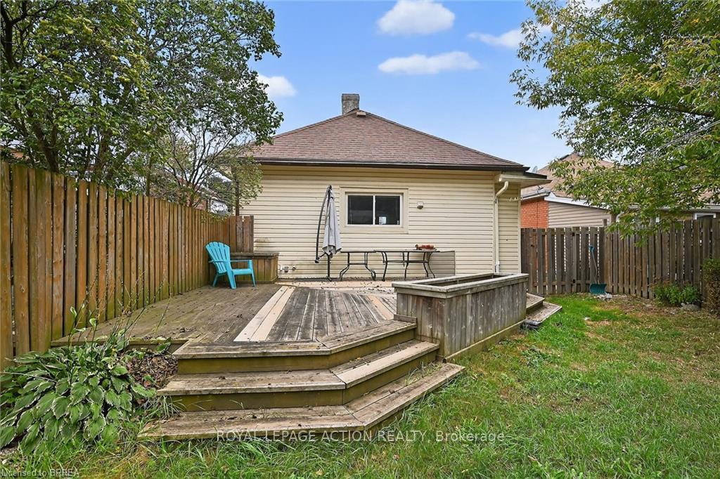 Photo 24 of 99 Maitland Street, Brantford — HOMEH