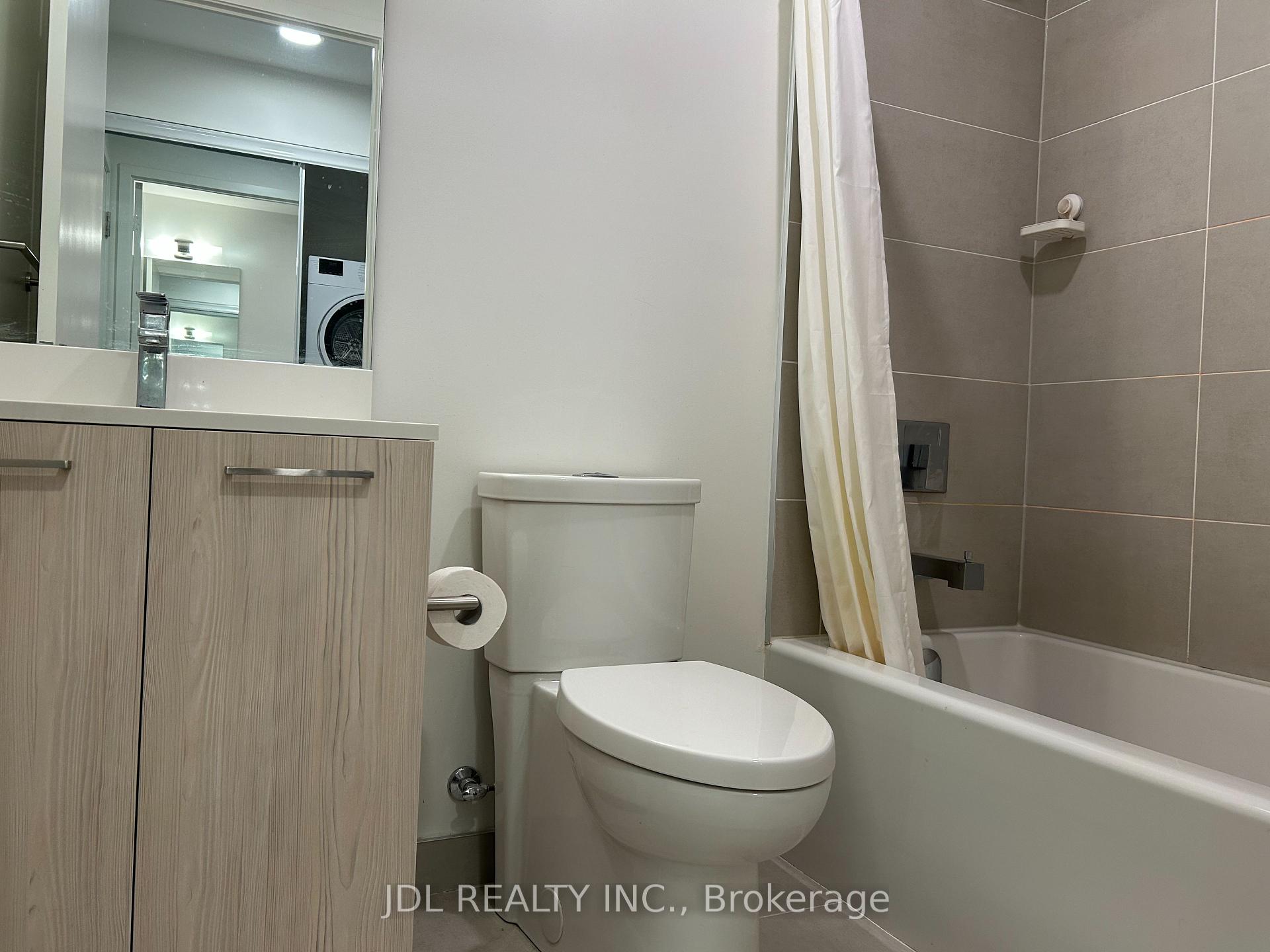 Photo 9 of Unit 2607, 65 Mutual Street, Toronto, Church-Yonge Corridor — HOMEH