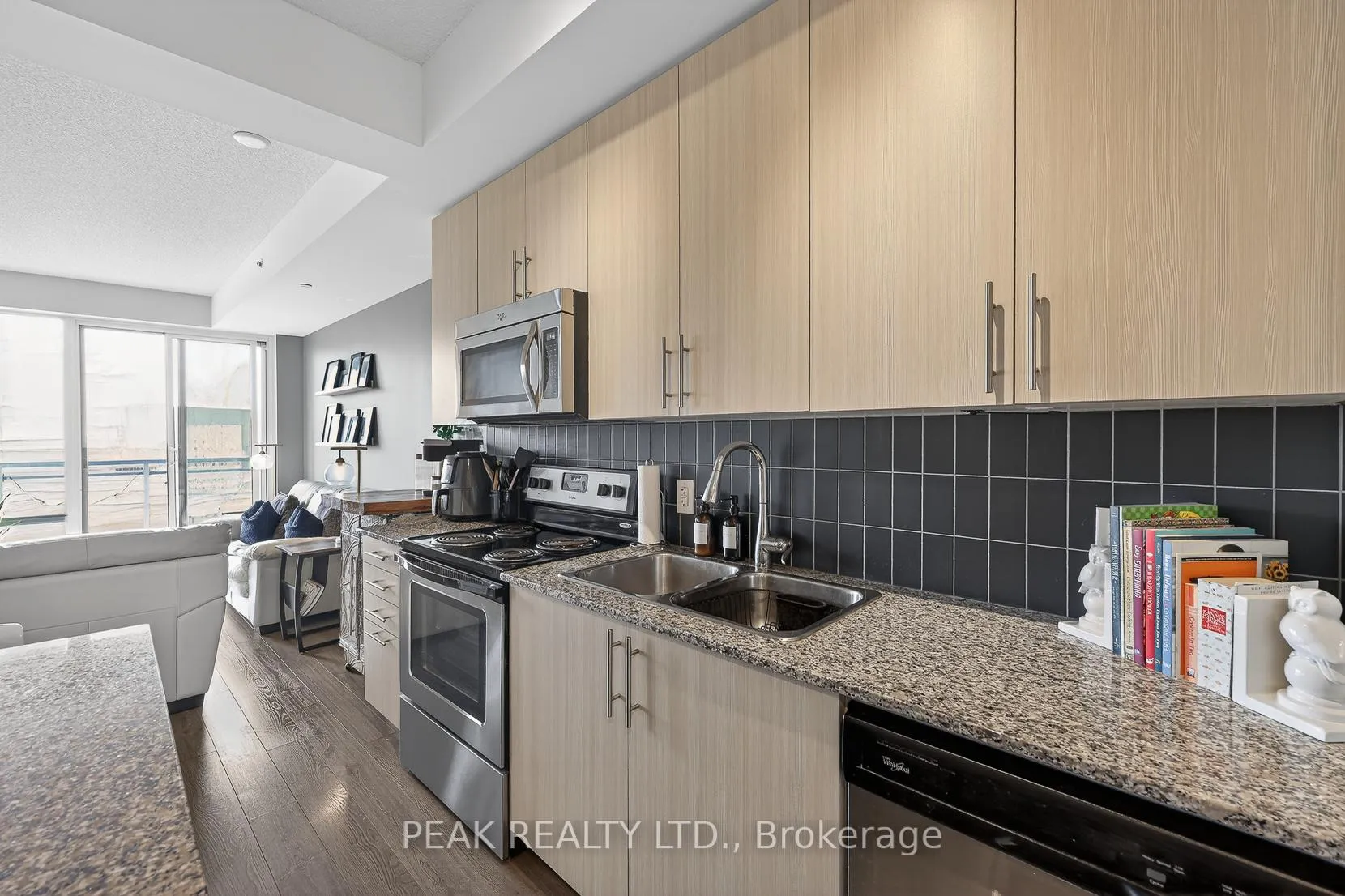 Photo 9 of Unit 1006, 85 Duke Street W, Kitchener — HOMEH