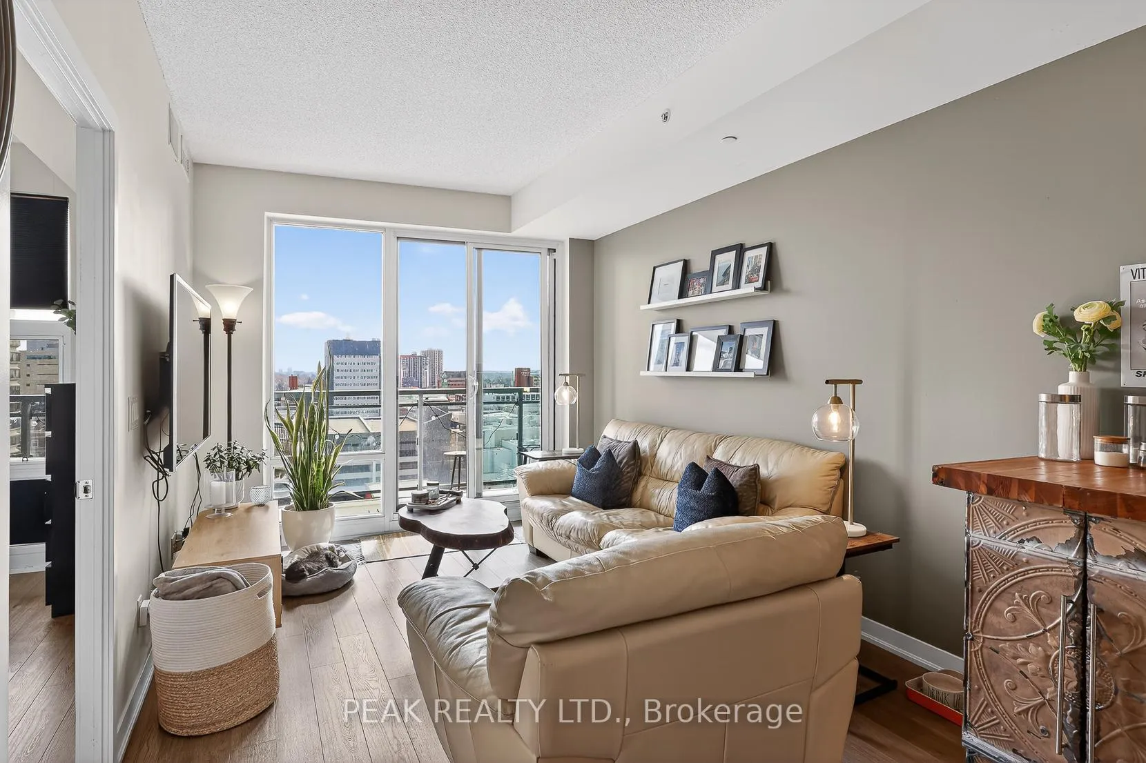 Photo 15 of Unit 1006, 85 Duke Street W, Kitchener — HOMEH