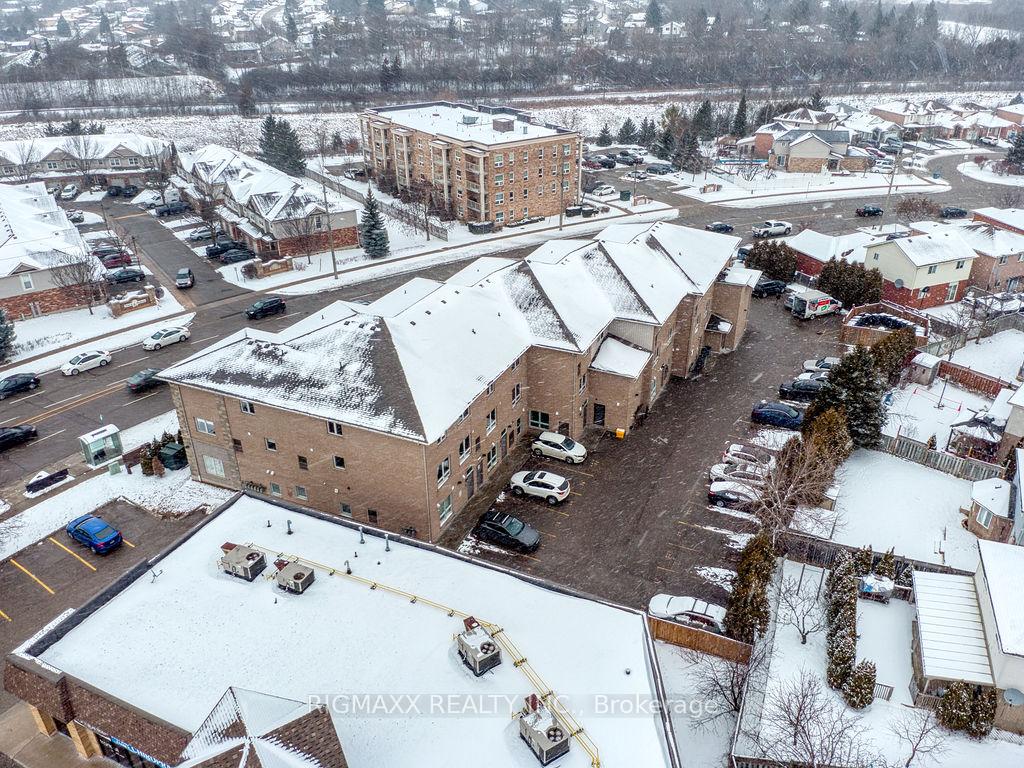 Photo 7 of Unit 211, 904 Paisley Road, Guelph, Willow West/Sugarbush/West Acres — HOMEH