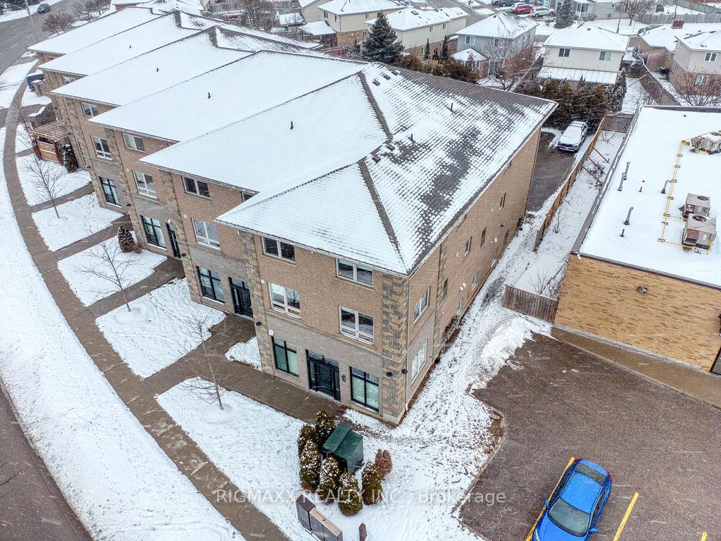 Photo 8 of Unit 211, 904 Paisley Road, Guelph, Willow West/Sugarbush/West Acres — HOMEH