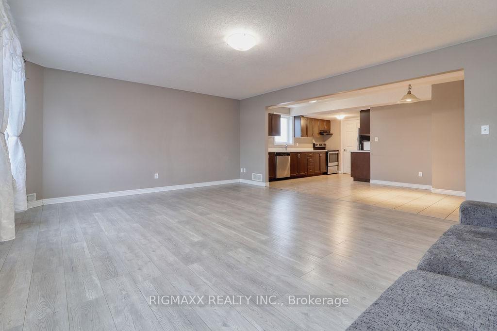 Photo 27 of Unit 211, 904 Paisley Road, Guelph, Willow West/Sugarbush/West Acres — HOMEH