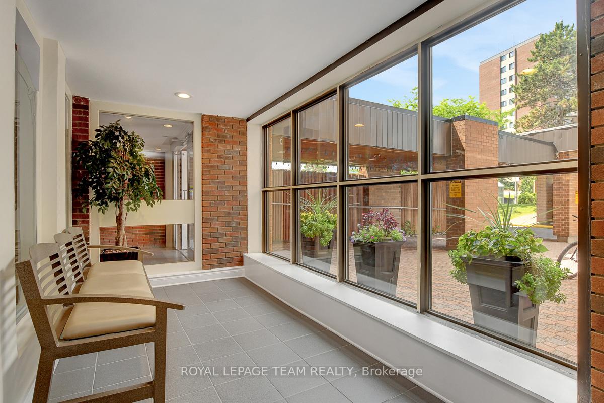 Photo 3 of Unit 601, 1356 Meadowlands Drive E, Ottawa, Borden Farm/Stewart Farm/Carleton Heights/Parkwood Hills — HOMEH
