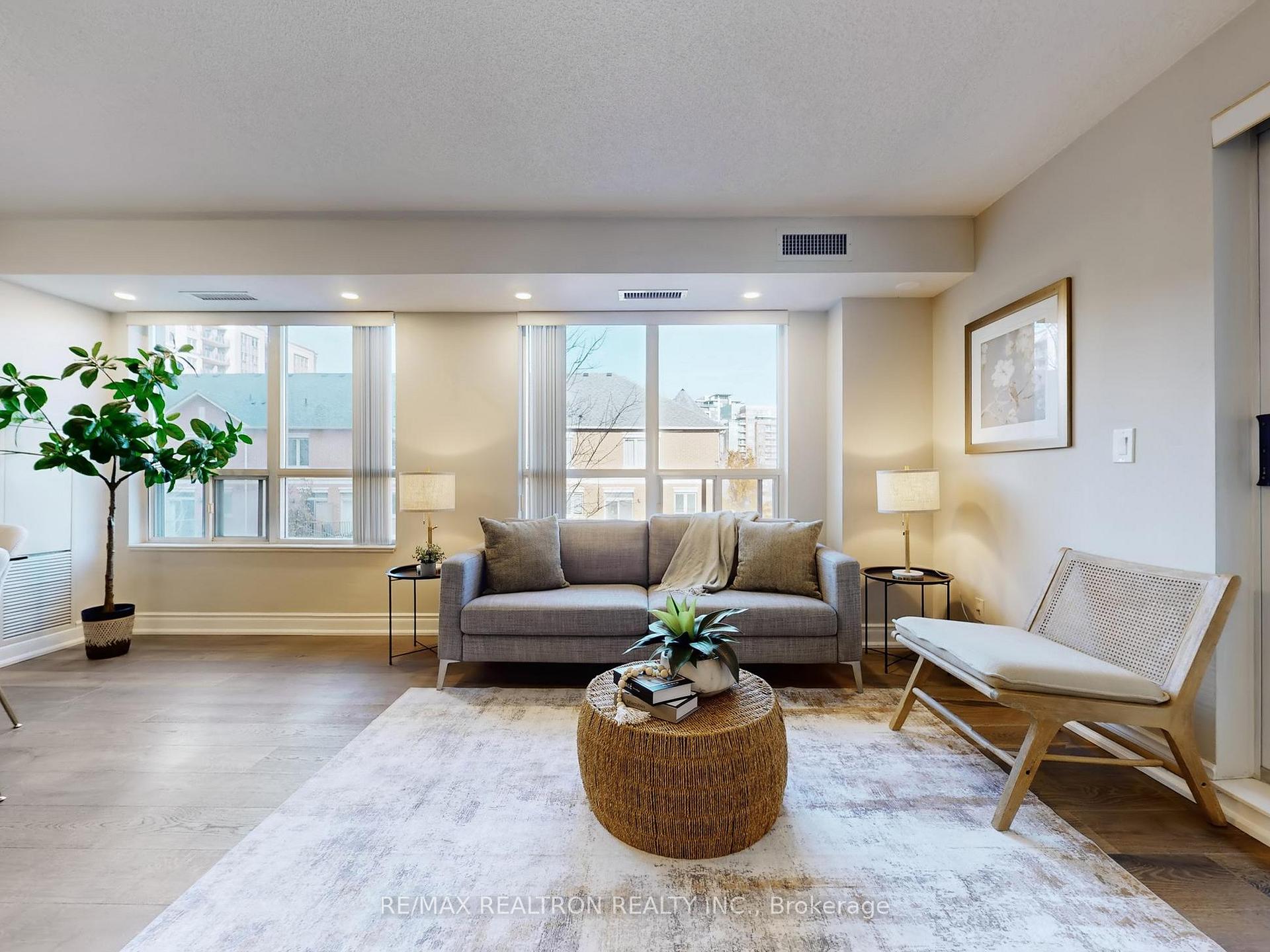Photo 15 of Unit 306, 37 Galleria Parkway, Markham, Commerce Valley — HOMEH