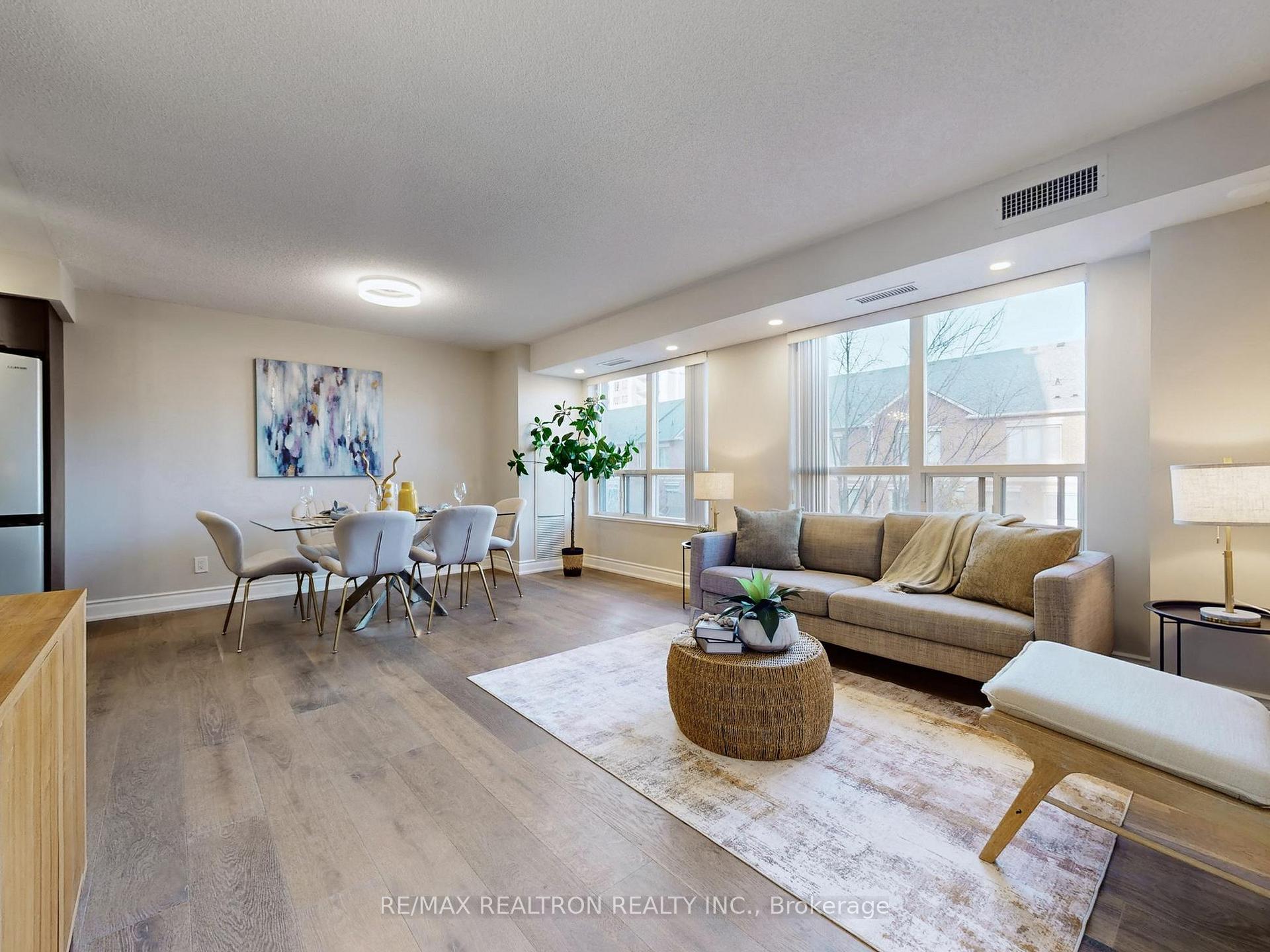 Photo 16 of Unit 306, 37 Galleria Parkway, Markham, Commerce Valley — HOMEH