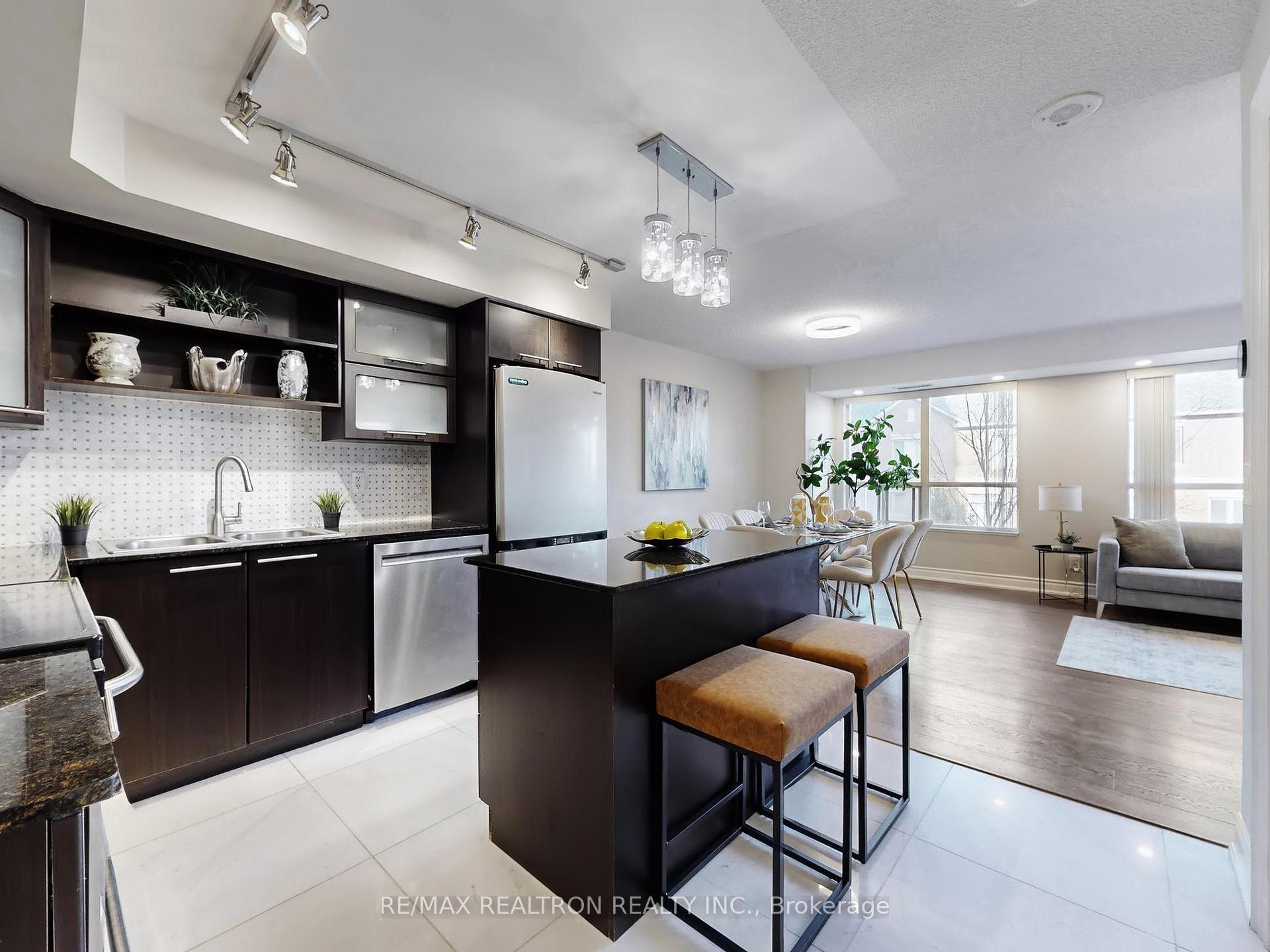 Photo 20 of Unit 306, 37 Galleria Parkway, Markham, Commerce Valley — HOMEH