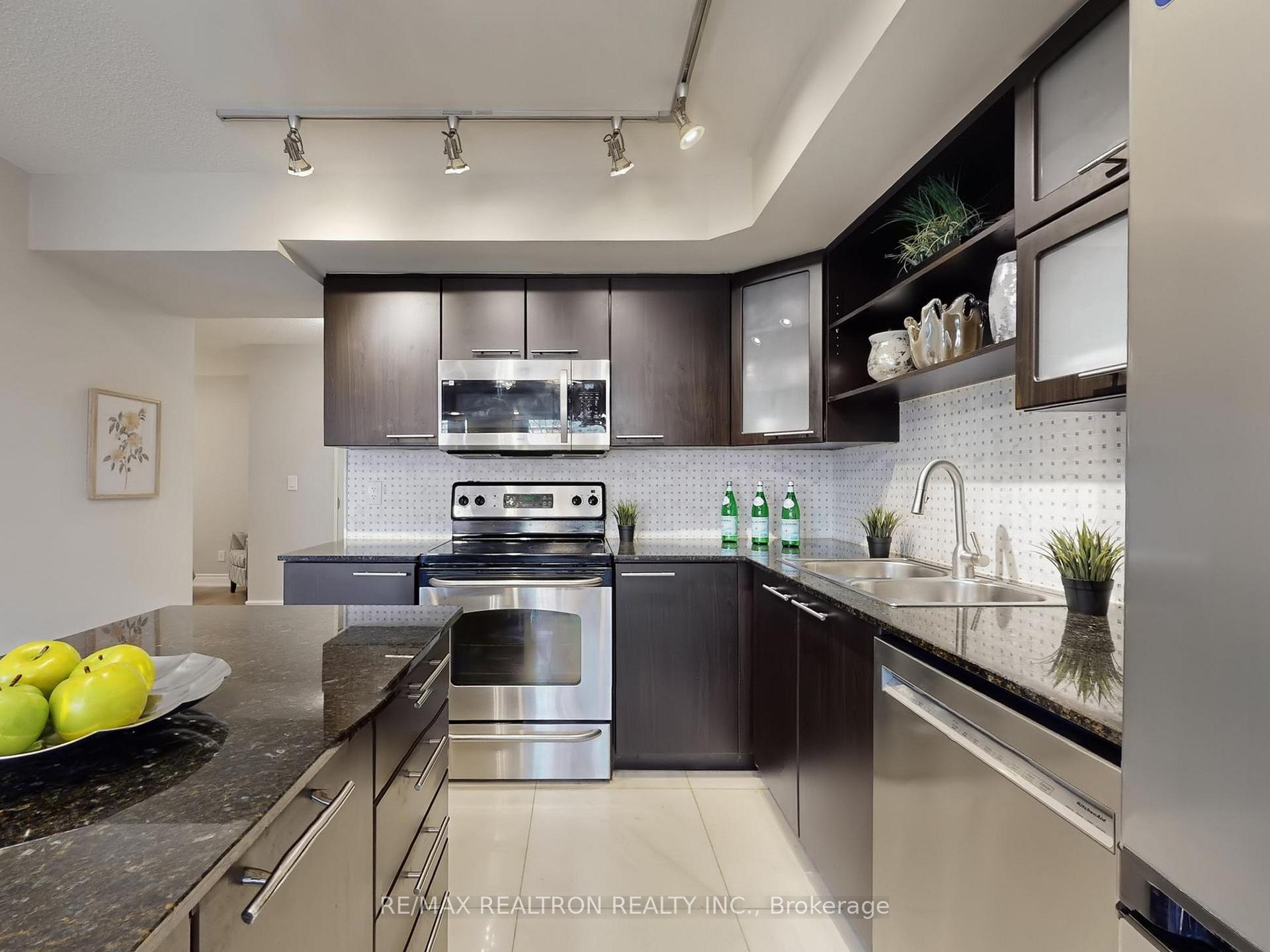 Photo 26 of Unit 306, 37 Galleria Parkway, Markham, Commerce Valley — HOMEH