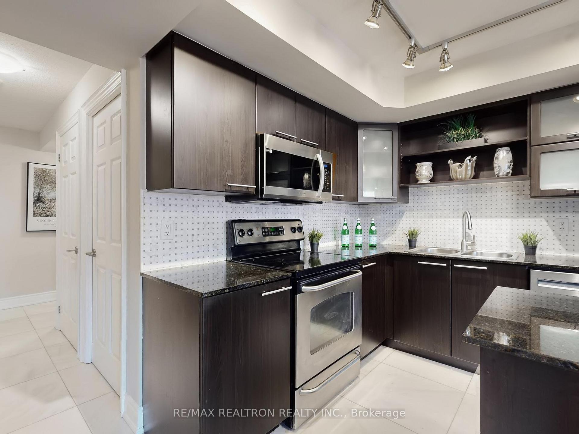 Photo 27 of Unit 306, 37 Galleria Parkway, Markham, Commerce Valley — HOMEH