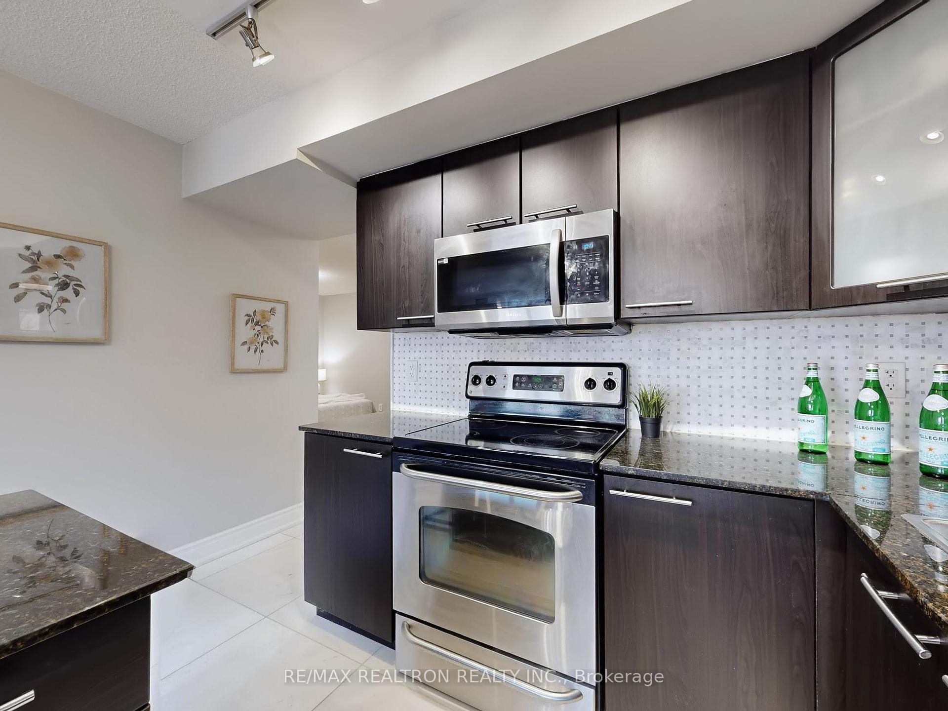 Photo 28 of Unit 306, 37 Galleria Parkway, Markham, Commerce Valley — HOMEH