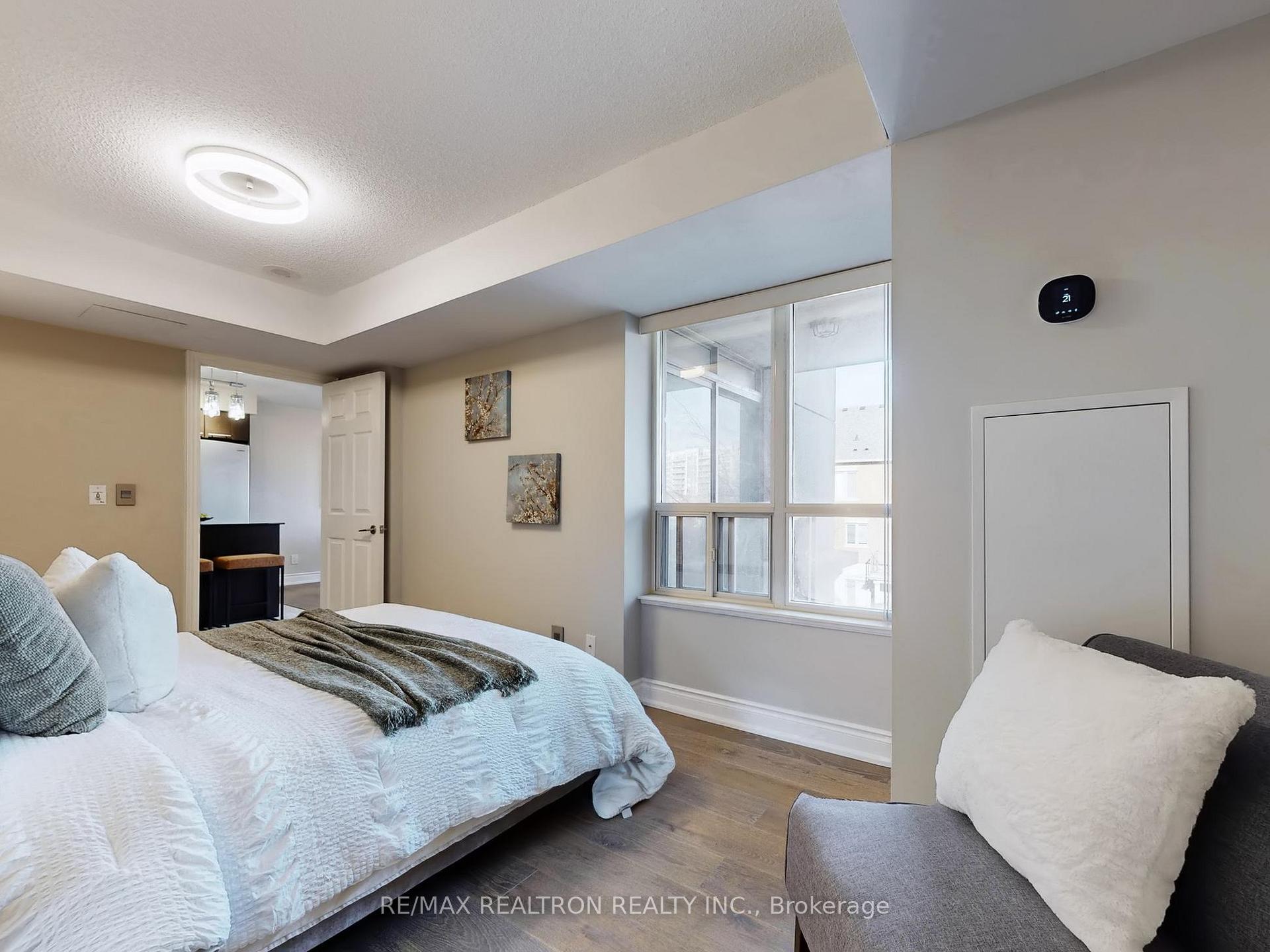 Photo 33 of Unit 306, 37 Galleria Parkway, Markham, Commerce Valley — HOMEH