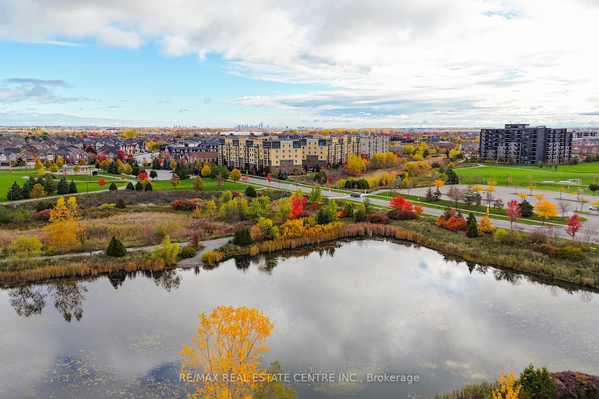 Photo 2 of Unit 305, 1419 Costigan Road, Milton, Clarke — HOMEH