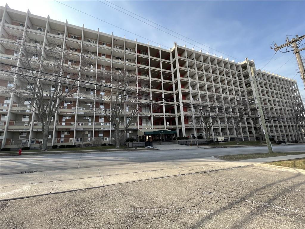 Photo 3 of Unit 319, 350 Quigley Road, Hamilton, Vincent — HOMEH