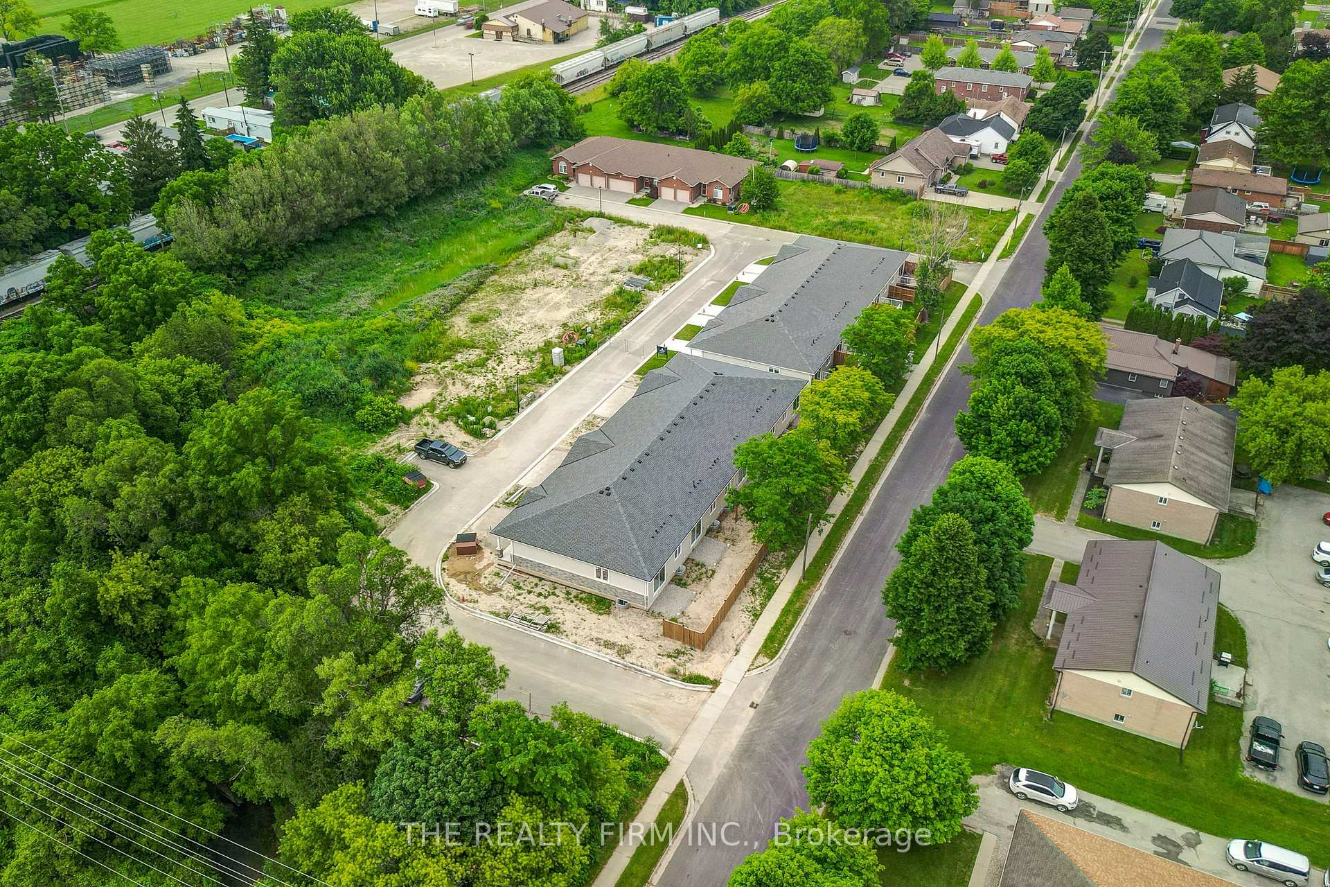 Photo 37 of Unit 3, 85 Forest Street, Aylmer — HOMEH