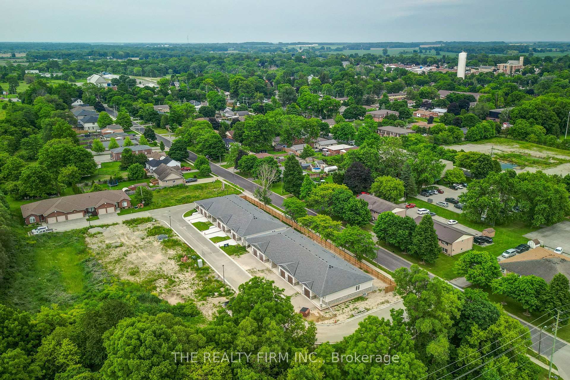 Photo 38 of Unit 3, 85 Forest Street, Aylmer — HOMEH