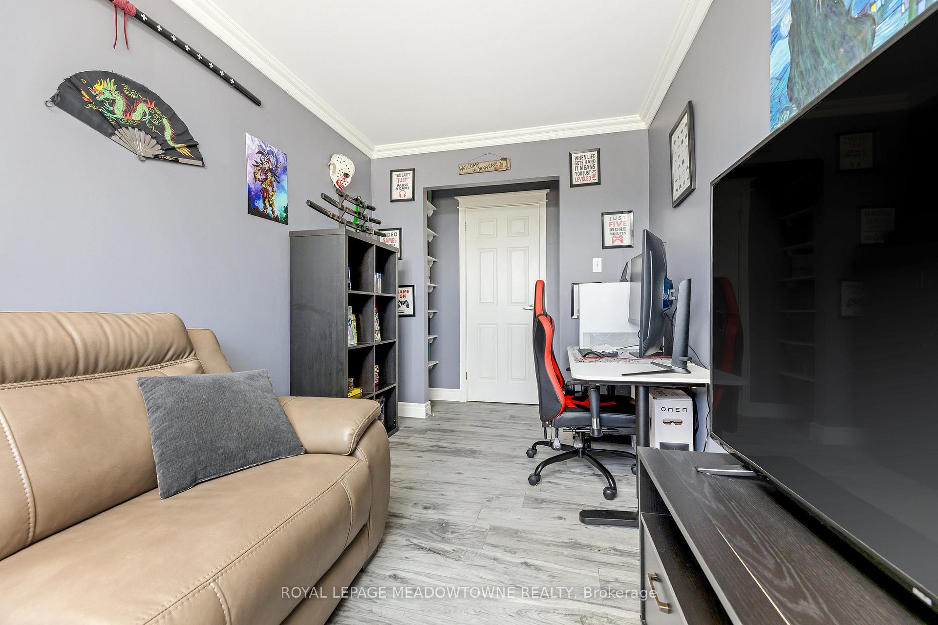 Photo 1 of Unit 203, 53 Conroy Crescent, Guelph, Dovercliffe Park/Old University — HOMEH